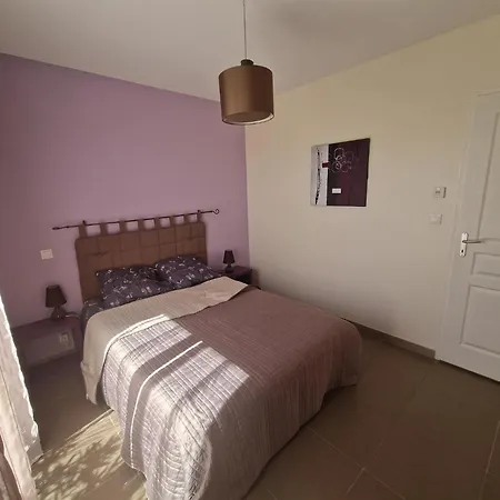 וילה Dison Euzet